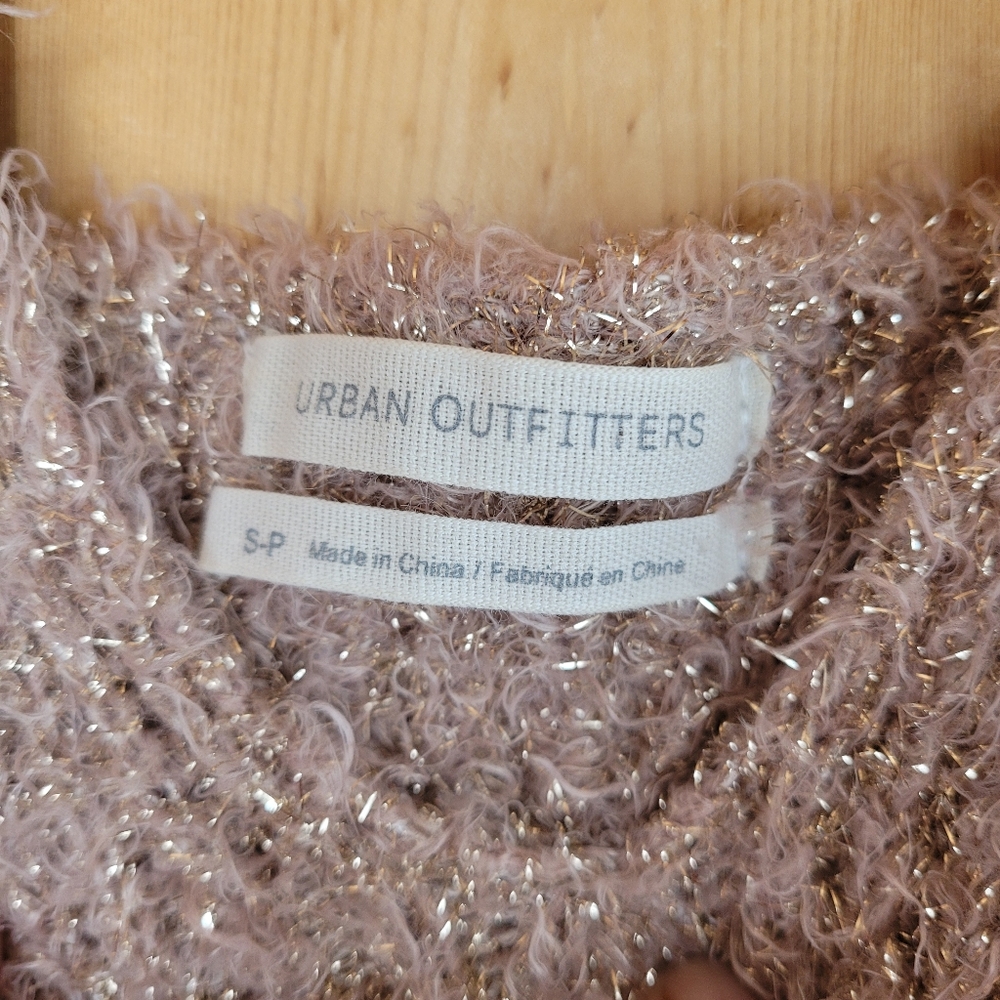 Fluffy strapy cami - Picture 2 of 4